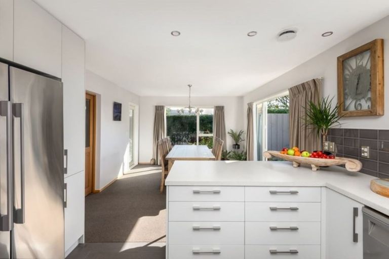 Photo of property in 4 Hemingford Place, Halswell, Christchurch, 8025