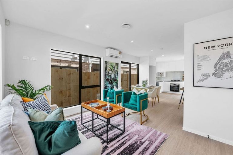 Photo of property in 451e Massey Road, Mangere East, Auckland, 2024