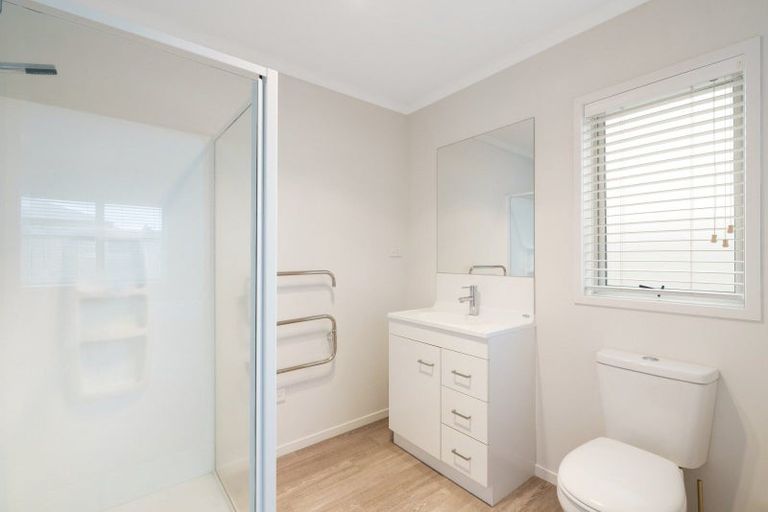 Photo of property in 4 Livingstone Drive, Papamoa Beach, Papamoa, 3118