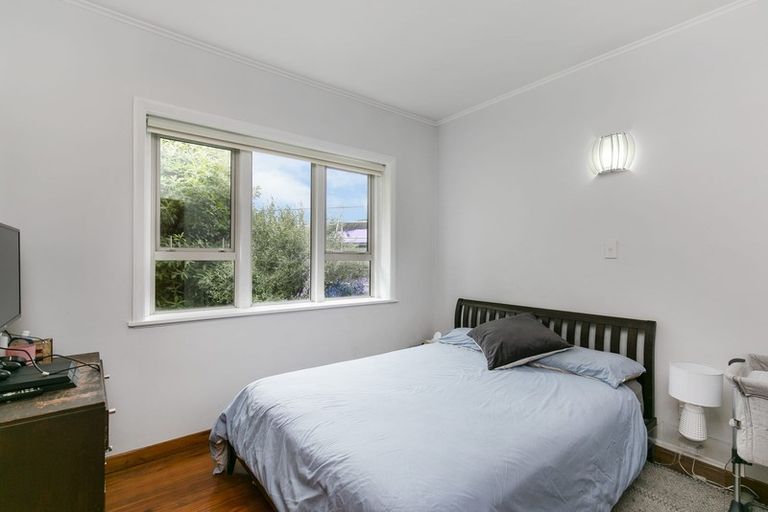 Photo of property in 21 Hindmarsh Street, Johnsonville, Wellington, 6037
