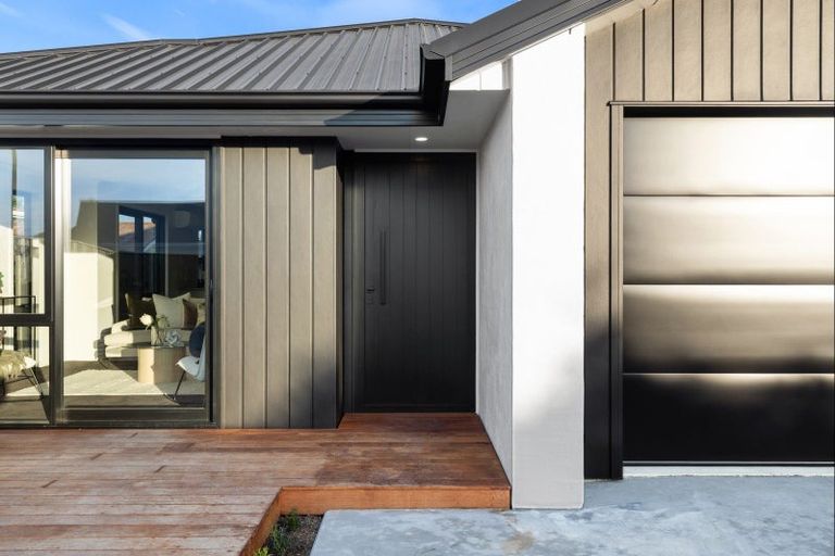 Photo of property in 71 Brightwater Terrace, Terrace End, Palmerston North, 4410