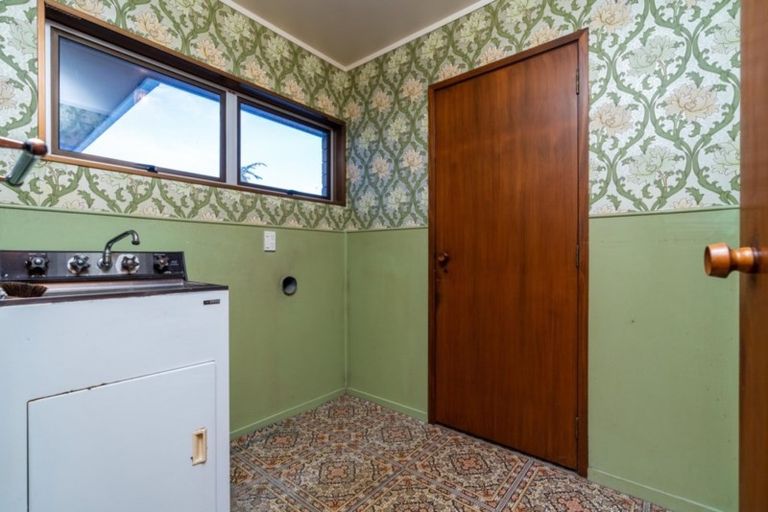 Photo of property in 19 South Road, Waipu, 0510