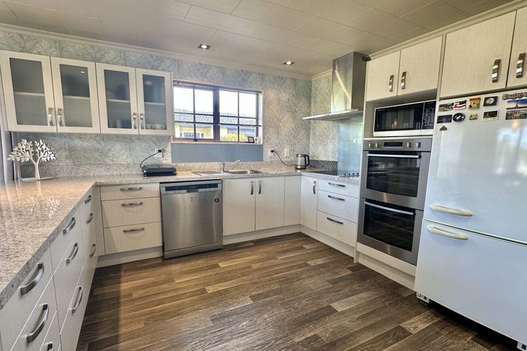 Photo of property in 96 Gladstone Terrace, Gladstone, Invercargill, 9810