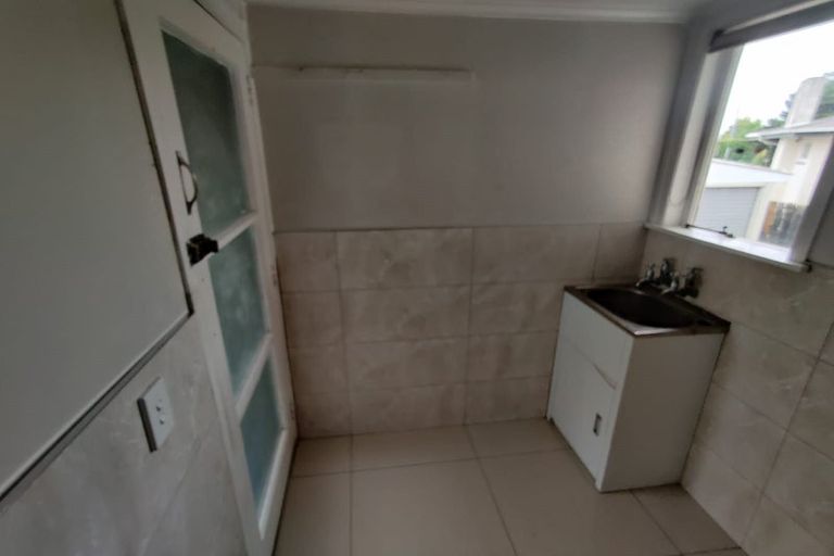 Photo of property in 92 Friedlanders Road, Manurewa, Auckland, 2102