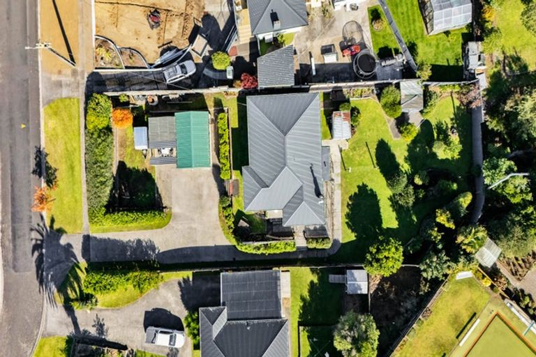 Photo of property in 6 Mahoe Street, Strandon, New Plymouth, 4312
