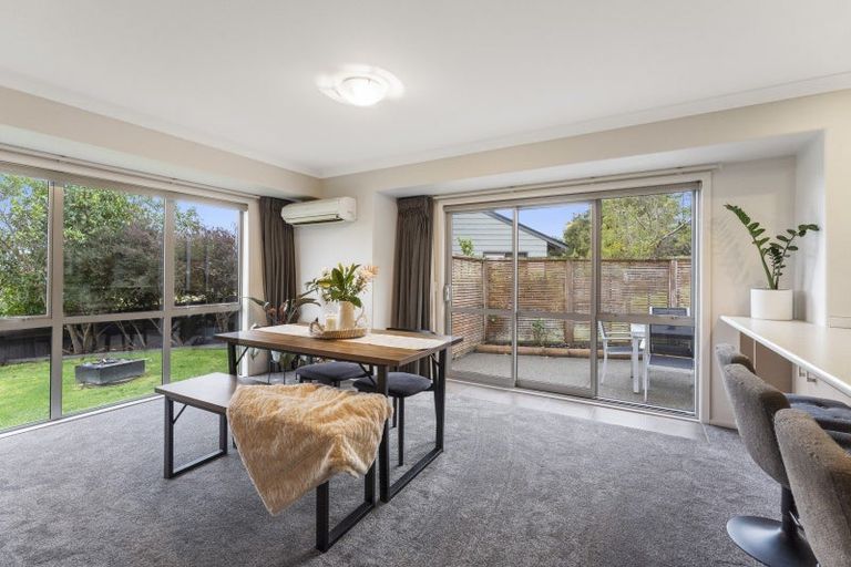 Photo of property in 11b Poneke Drive, Waikanae, 5036