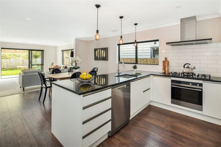 Photo of property in 67 Melksham Drive, Churton Park, Wellington, 6037