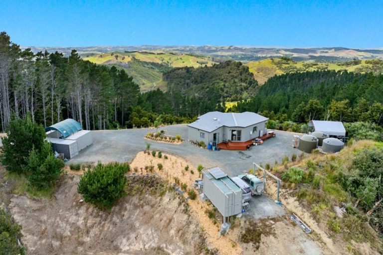 Photo of property in 663 Bickerstaffe Road, Maungaturoto, 0587