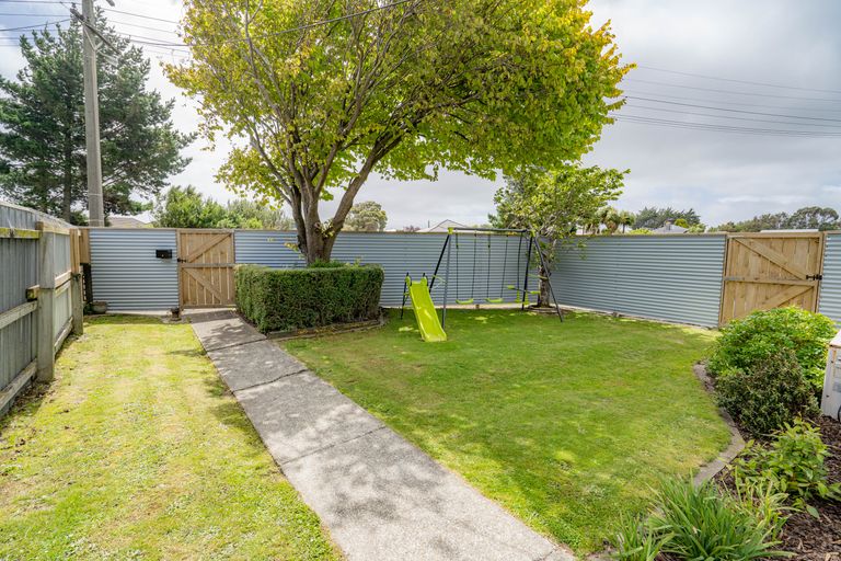 Photo of property in 100 Scott Street, Strathern, Invercargill, 9812