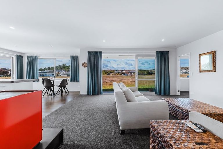 Photo of property in 82 Parekaawa Drive, Motuoapa, Turangi, 3382