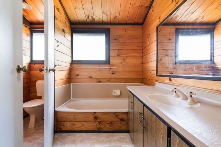 Photo of property in 20 Mccormick Place, Pauanui, Hikuai, 3579