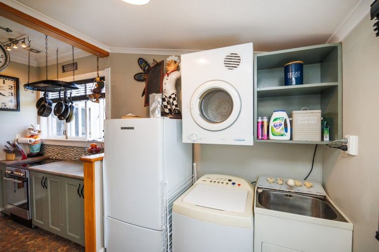 Photo of property in 9 Maunder Street, Marton, 4710