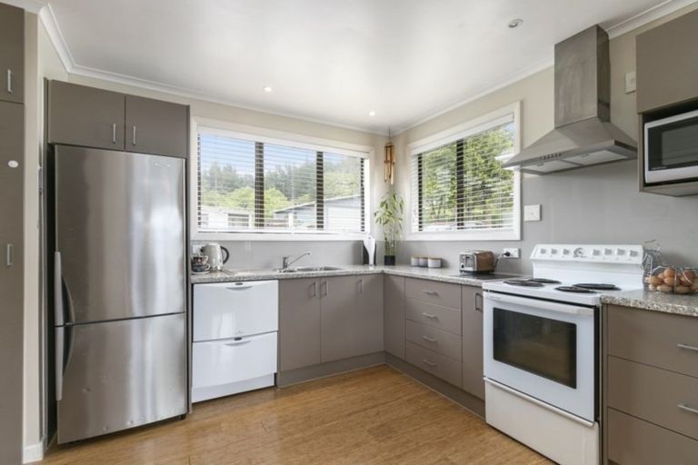 Photo of property in 17 Mcgowan Road, Wainuiomata, Lower Hutt, 5014