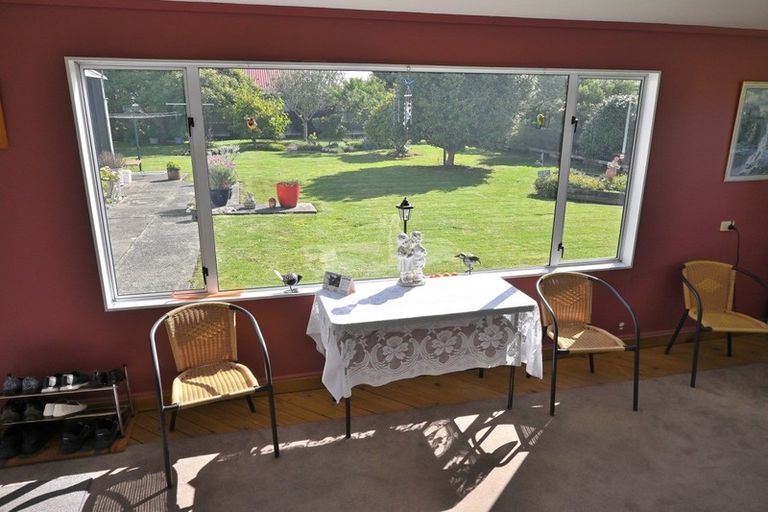 Photo of property in 30 Queen Street, Westport, 7825