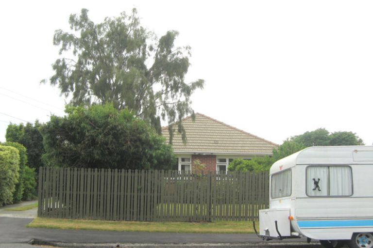 Photo of property in 26 Croziers Road, St Albans, Christchurch, 8052