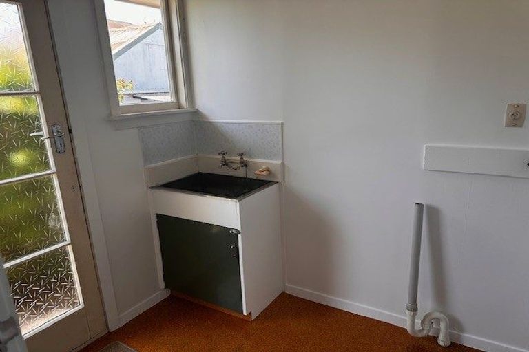 Photo of property in 70 Daniels Road, Redwood, Christchurch, 8051