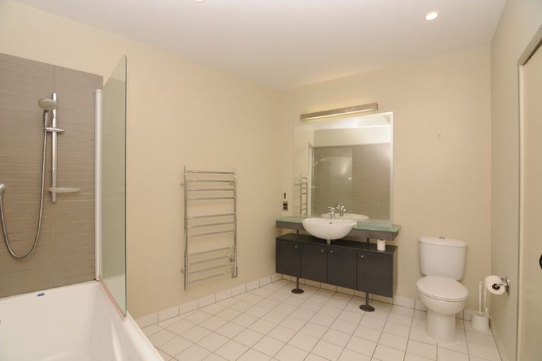 Photo of property in Dominion Apartments, 28/80u Victoria Street, Wellington Central, Wellington, 6011