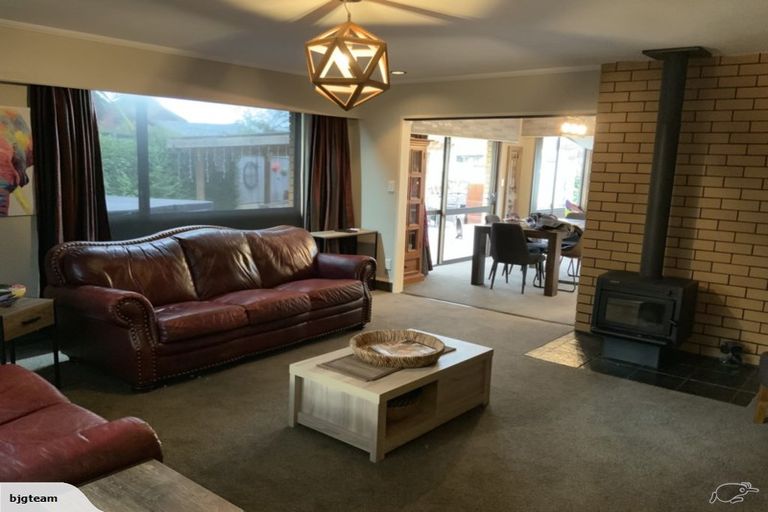 Photo of property in 6 Hetley Crescent, Taradale, Napier, 4112