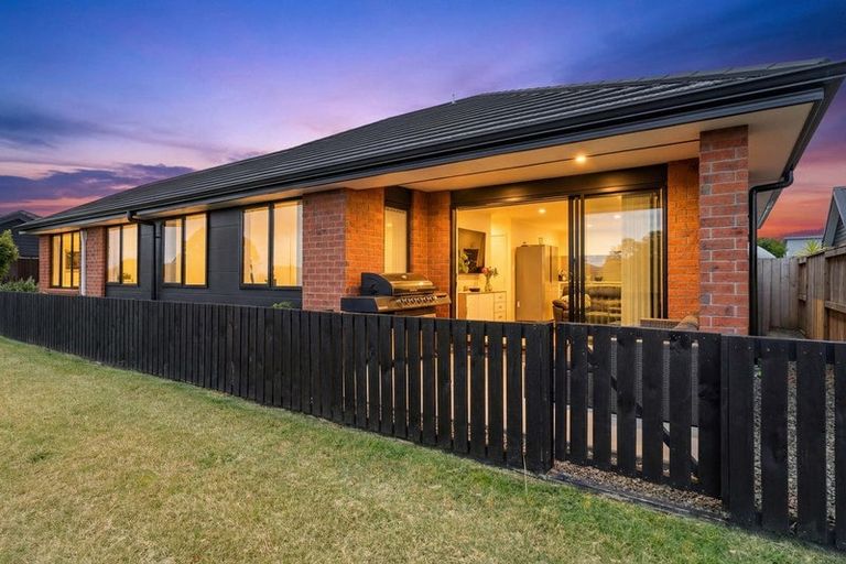 Photo of property in 7 Belt Lane, Papamoa, 3118