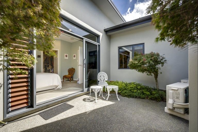Photo of property in 7 Raven Grove, Havelock North, 4130