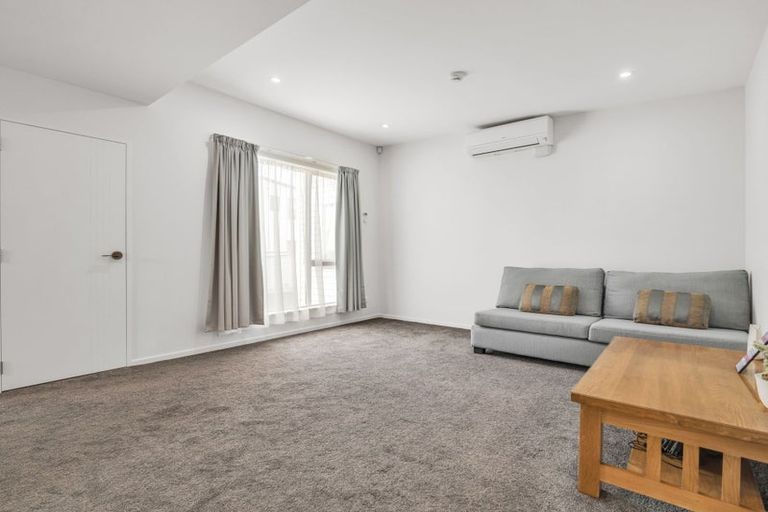 Photo of property in 6 Manahau Lane, Flat Bush, Auckland, 2019