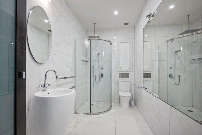 Photo of property in 47 Saltburn Road, Milford, Auckland, 0620