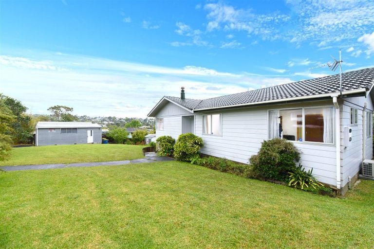Photo of property in 2 Terra Nova Street, Glen Eden, Auckland, 0602