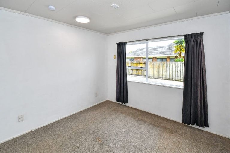 Photo of property in 1/8 Onslow Road, Papakura, 2110