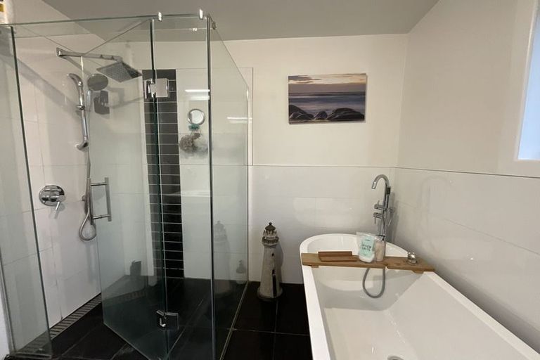 Photo of property in 20 Clyde Street, Ferndale, New Plymouth, 4310