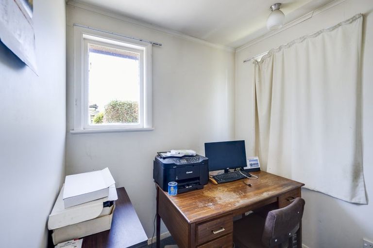 Photo of property in 28 Fleming Crescent, Maraenui, Napier, 4110