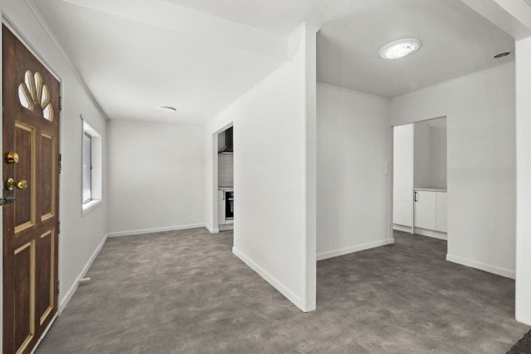 Photo of property in 19 Saint Hill Lane, Havelock North, 4130