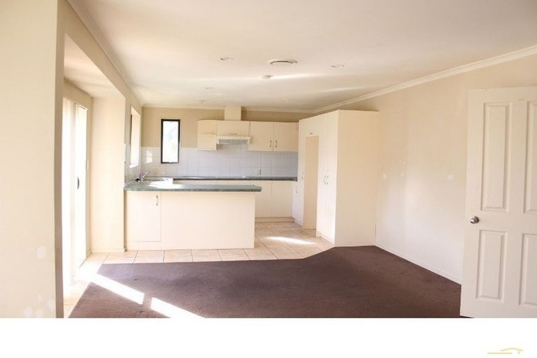 Photo of property in 3 Dapple Place, Flat Bush, Auckland, 2019