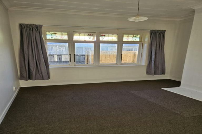 Photo of property in Kingston Place, Waipawa, 4210