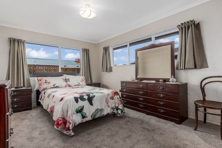 Photo of property in 25a Trafalgar Street, Levin, 5510