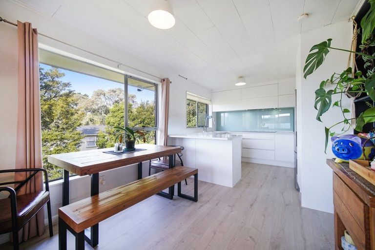 Photo of property in 2/31a Salisbury Road, Birkdale, Auckland, 0626