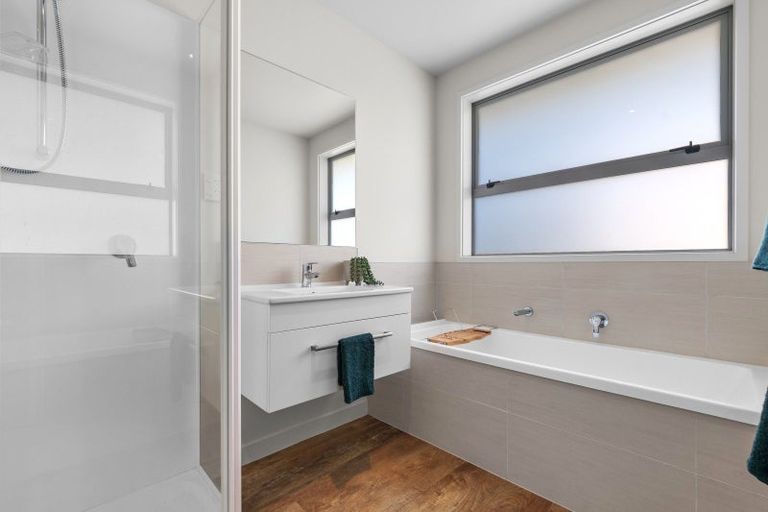 Photo of property in 294 Ballintoy Park Drive, Welcome Bay, Tauranga, 3175