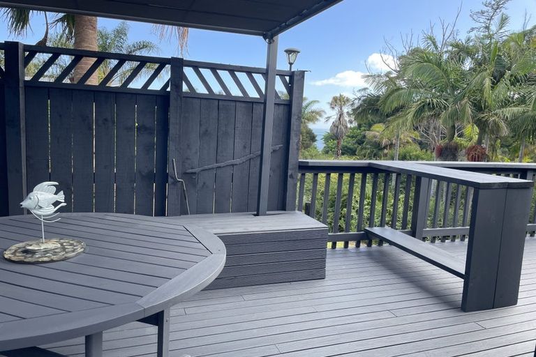 Photo of property in 54 Powells Road, Cable Bay, 0420