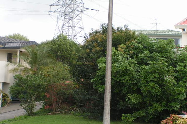 Photo of property in 8 Lanham Lane, Massey, Auckland, 0614