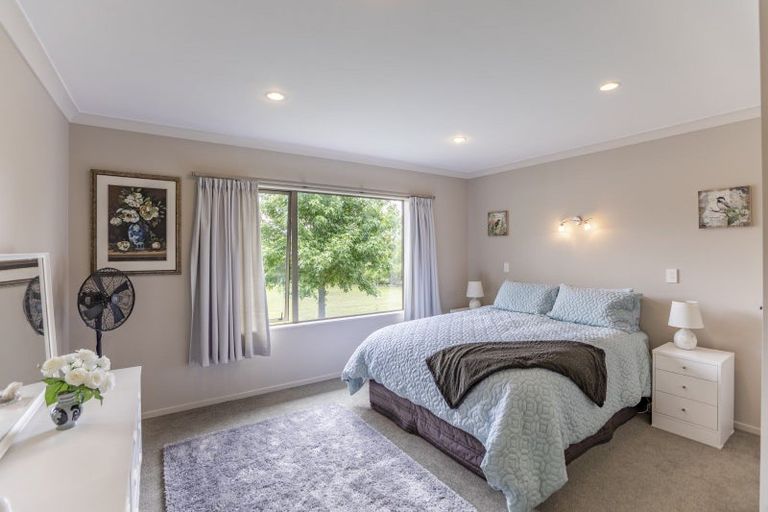 Photo of property in 346 Porangahau Road, Waipukurau, 4282