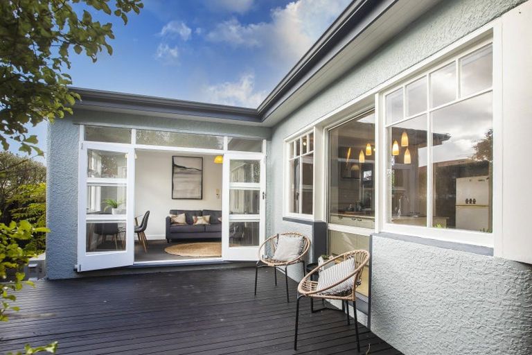 Photo of property in 1/31 Young Street, Somerfield, Christchurch, 8024