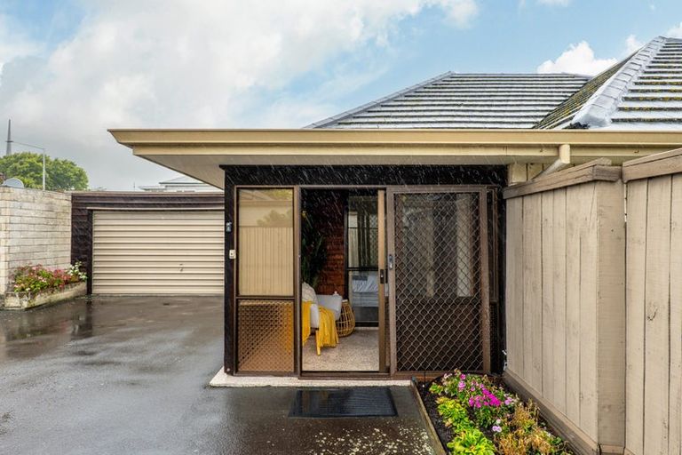 Photo of property in 2/213 Colombo Street, Sydenham, Christchurch, 8023