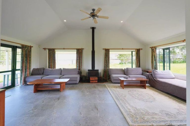 Photo of property in 91 Trig Road, Whitford, Howick, 2571