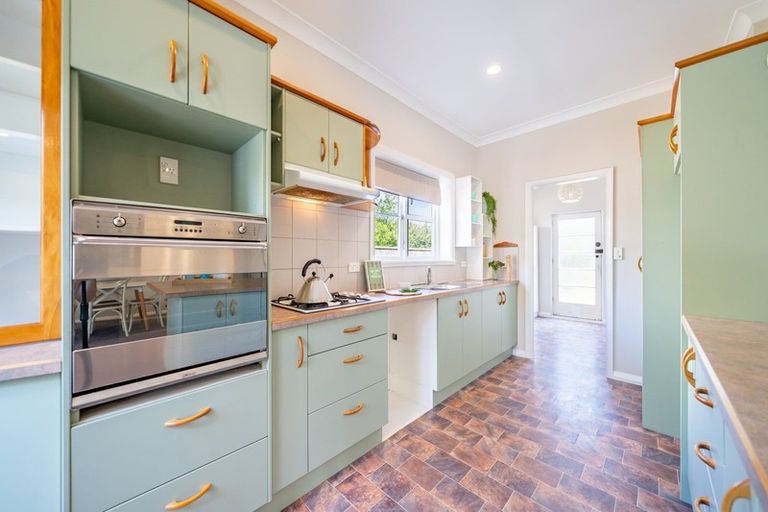 Photo of property in 14 Malone Road, Waterloo, Lower Hutt, 5011