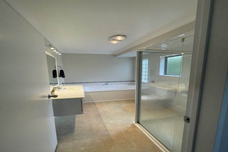 Photo of property in 255 Golf Road, Titirangi, Auckland, 0604