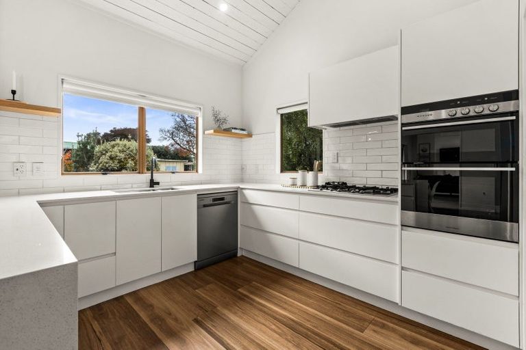Photo of property in 24 Ngarimu Crescent, Taradale, Napier, 4112