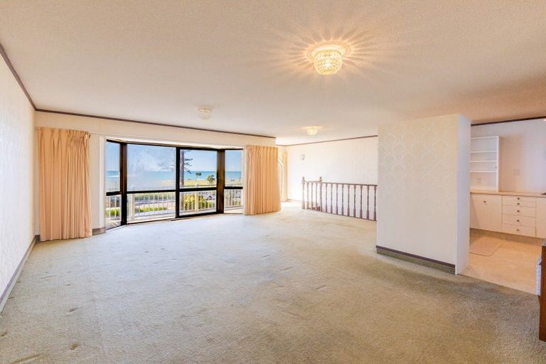 Photo of property in 419 Marine Parade, Napier South, Napier, 4110