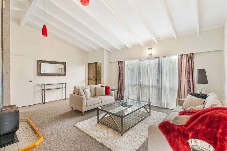 Photo of property in 7b Grove Road, Papakura, 2110