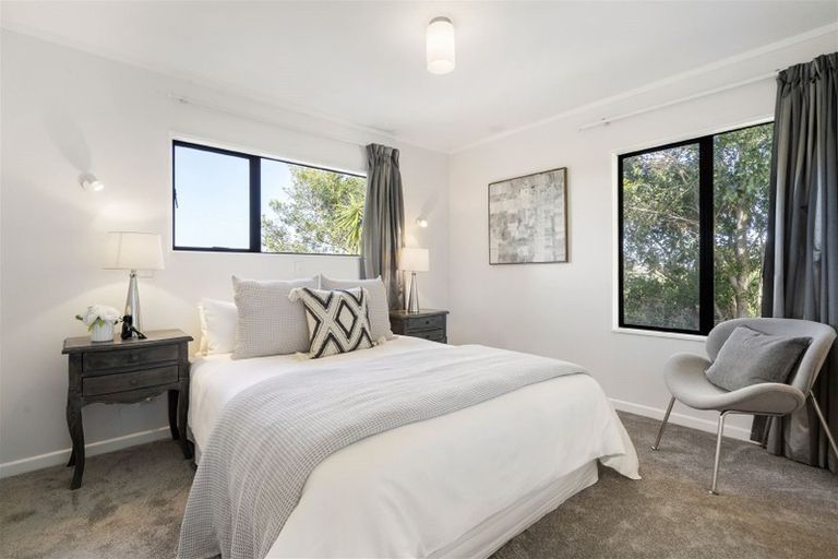 Photo of property in 1/59 Centorian Drive, Windsor Park, Auckland, 0632