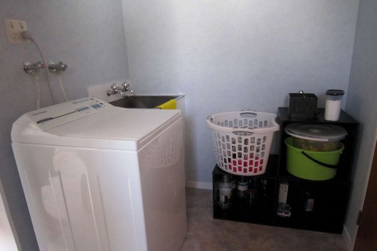 Photo of property in 22f4- Liverpool Street, Trentham, Upper Hutt, 5018