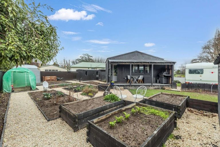 Photo of property in 17 George Street, Rotherham, 7379